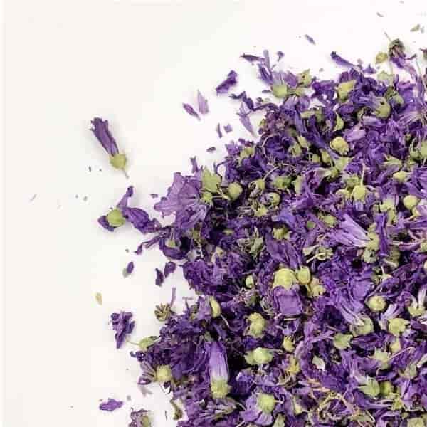پنیرک کرمان در کیسه های ۲۵ کیلویی